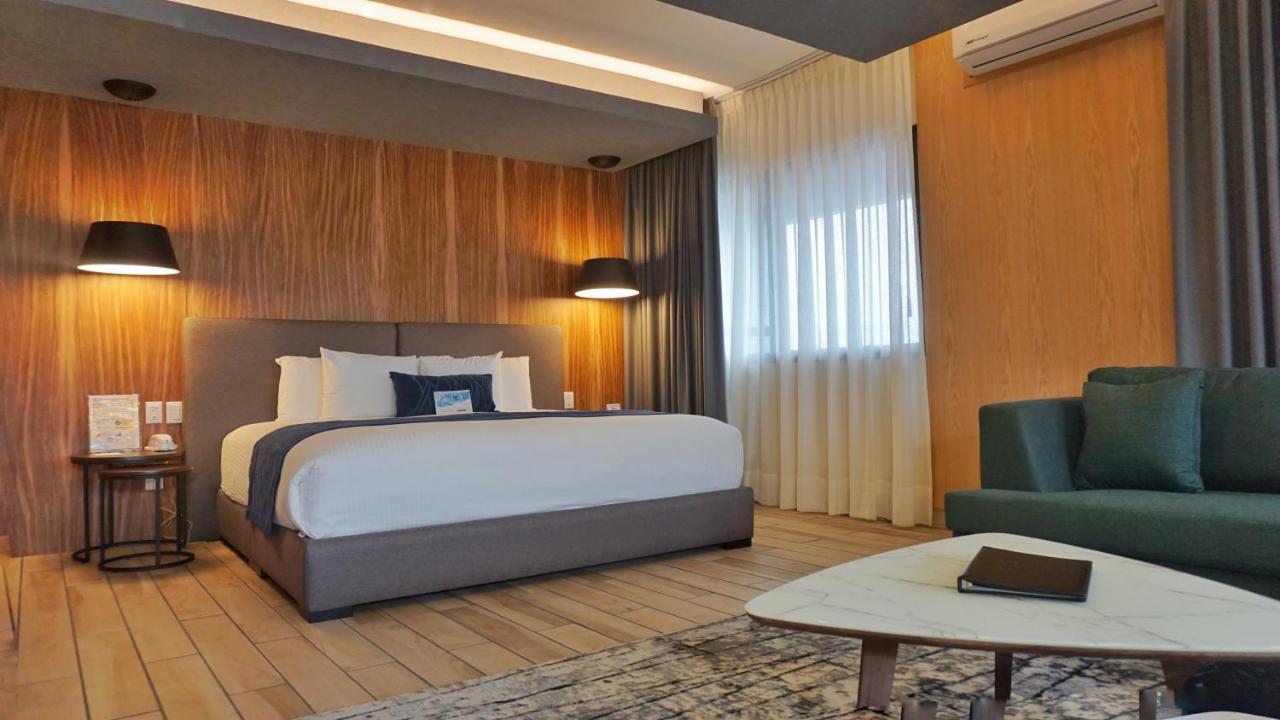 Comfort Inn Cordoba Exterior photo