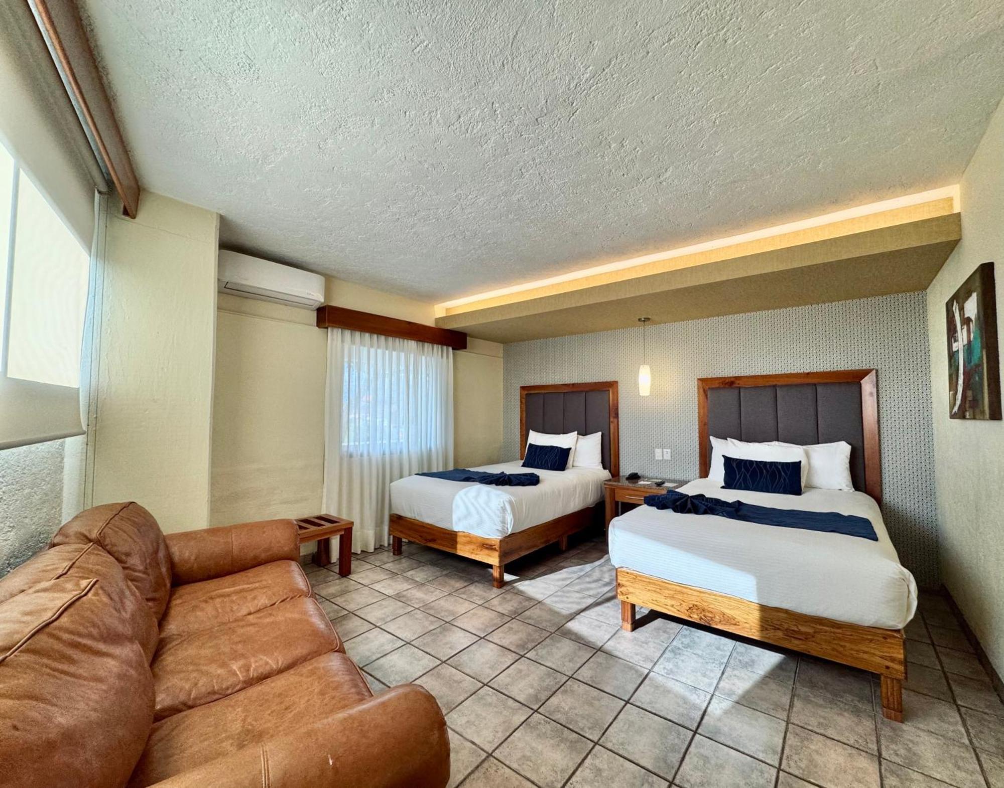 Comfort Inn Cordoba Exterior photo