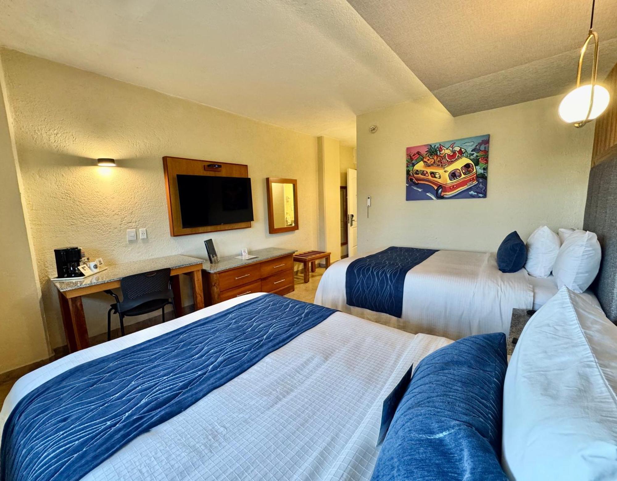 Comfort Inn Cordoba Exterior photo