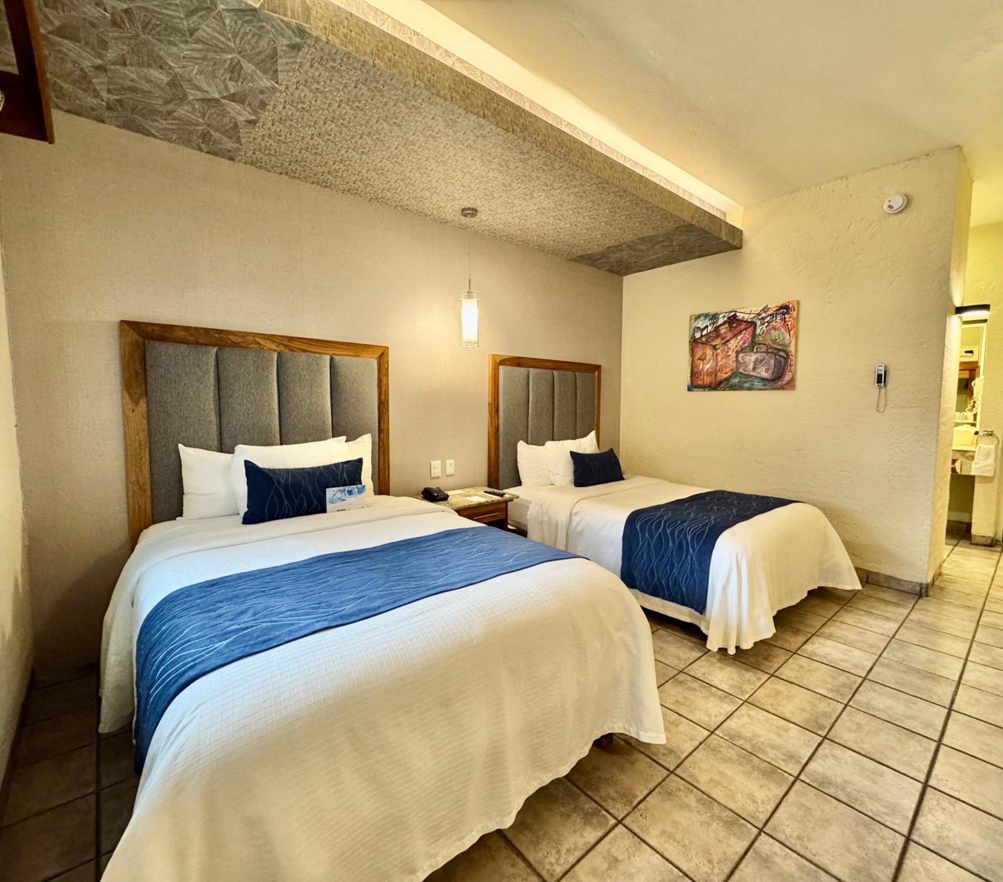 Comfort Inn Cordoba Exterior photo